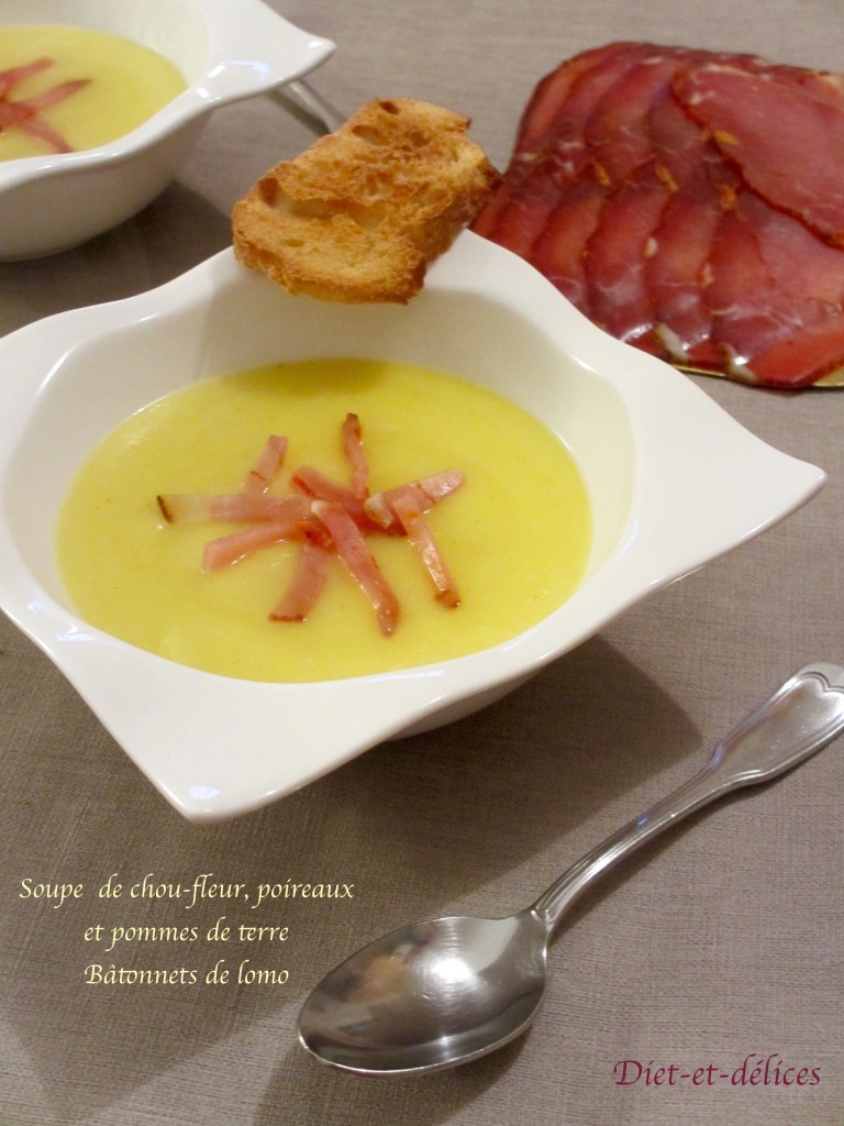 Soupe aux chou-fleur, poireaux, et pommes de terre - bâtonnets de lomo